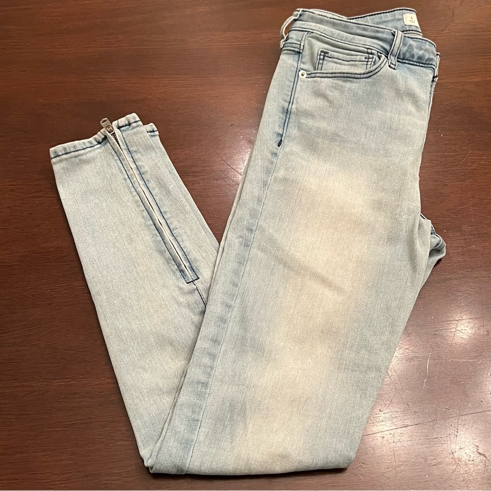Abercrombie & Fitch Stretch Skinny Denim Blue Jeans.